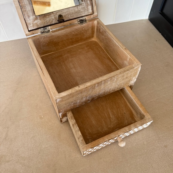 Anthropologie Whitewashed Mango Wood Jewelry/Makeup Box with Mirror and Drawer - Picture 6 of 10